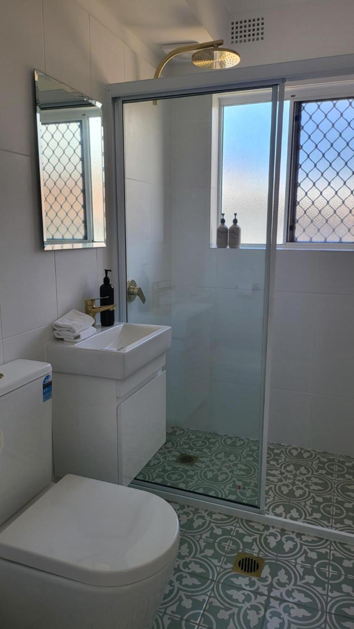 Husky 19 Beautifully Appointed Apartments - Great Location - In The Heart Of Husky Huskisson Kültér fotó