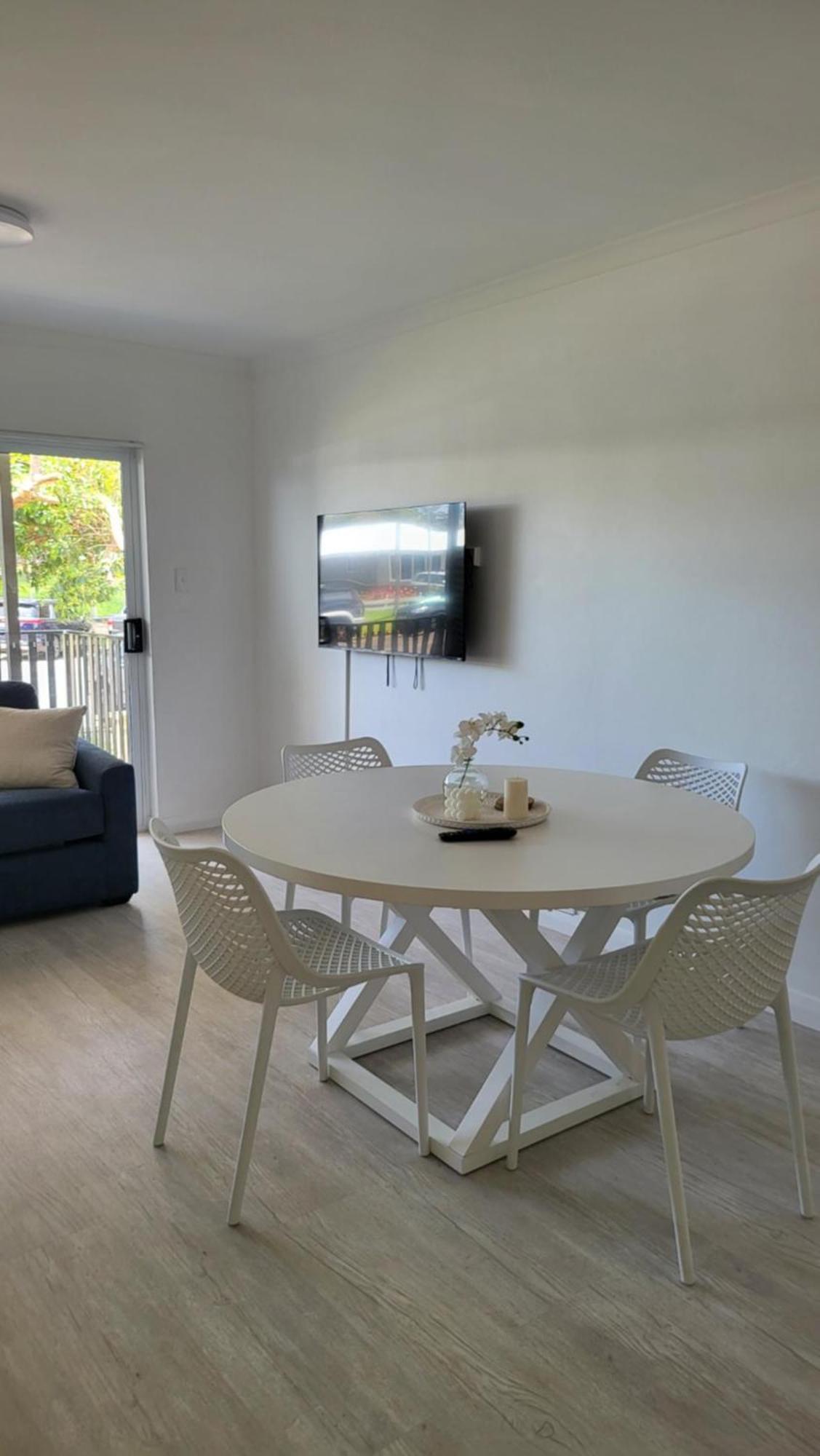 Husky 19 Beautifully Appointed Apartments - Great Location - In The Heart Of Husky Huskisson Kültér fotó